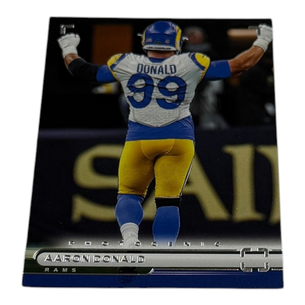 2022 Panini Chronicles Photogenic‎ Aaron Donald #PH-15 Los Angeles Rams NFL Card